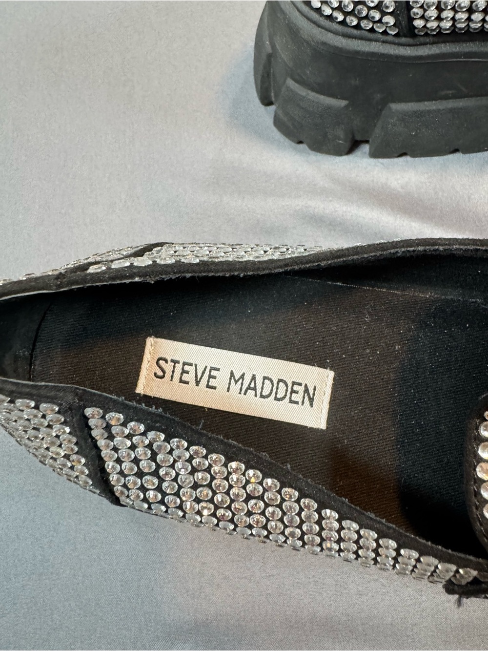 Steve Madden Trifecta Crystal Rhinestone Lug Sole Loafers Size 8.5 - Picture 3 of 6